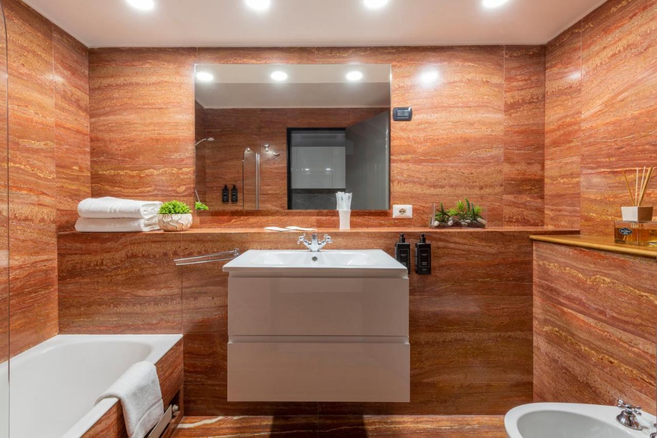 Milan Royal Suites - Centro Duomo — Foto 1